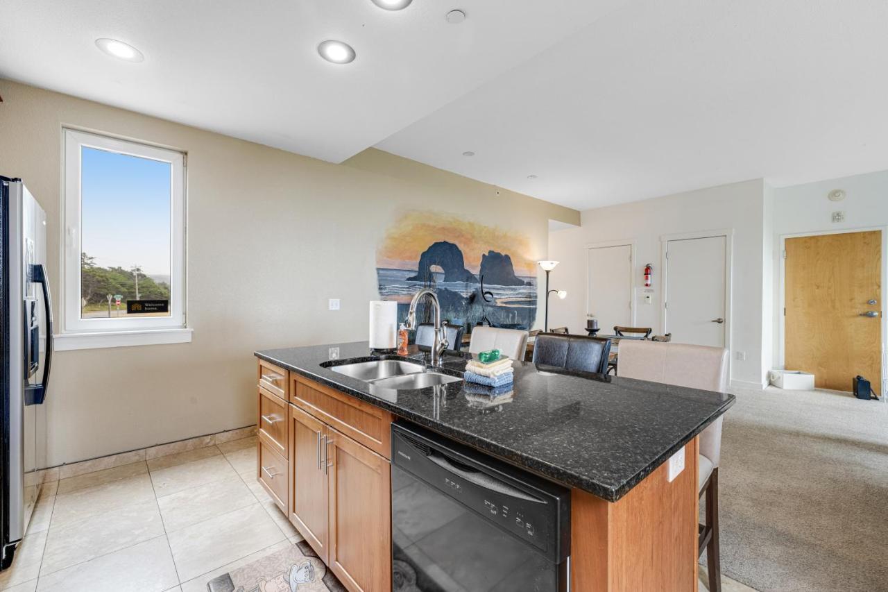 Apartamento Serenity By The Sea Rockaway Beach Exterior foto